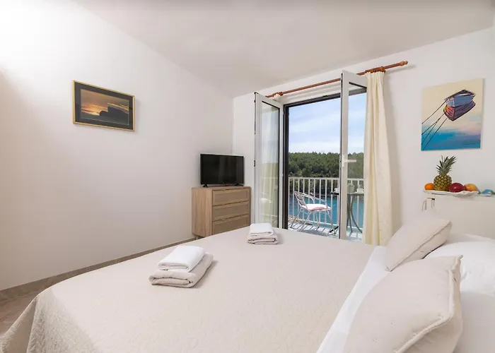 Apartment Jagodna Hvar Town